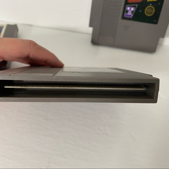 Vintage Nintendo NES Games Lot of 3 World Runner Monopoly Gyromite Tested Works - Picture 5 of 10